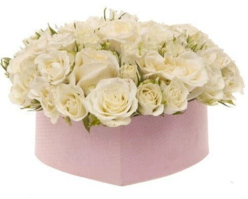 Cute Box of Spray Roses